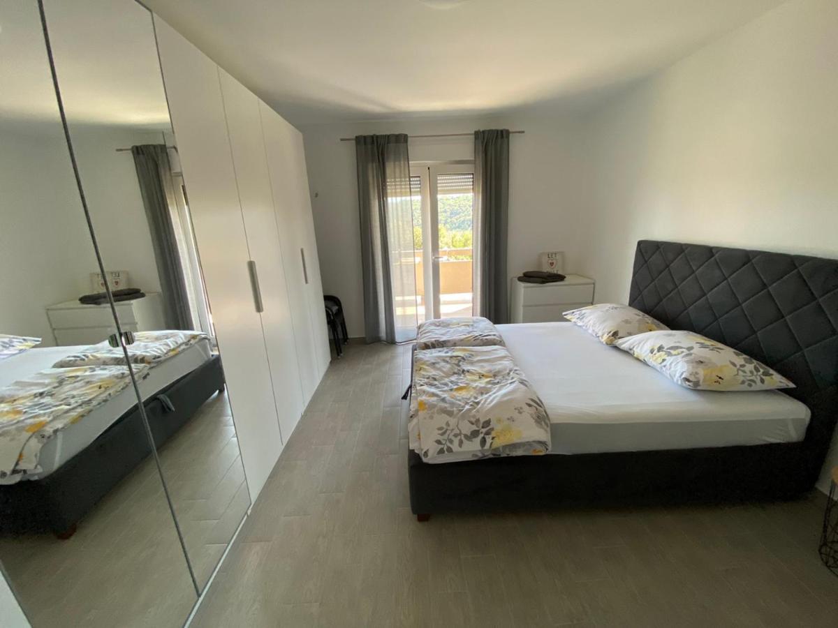 Apartman Ana Kampor Exterior foto