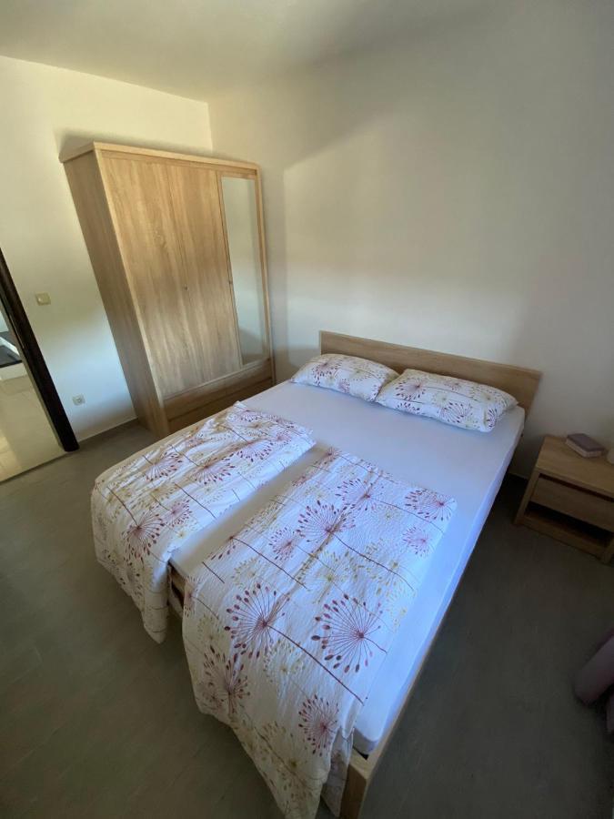 Apartman Ana Kampor Exterior foto